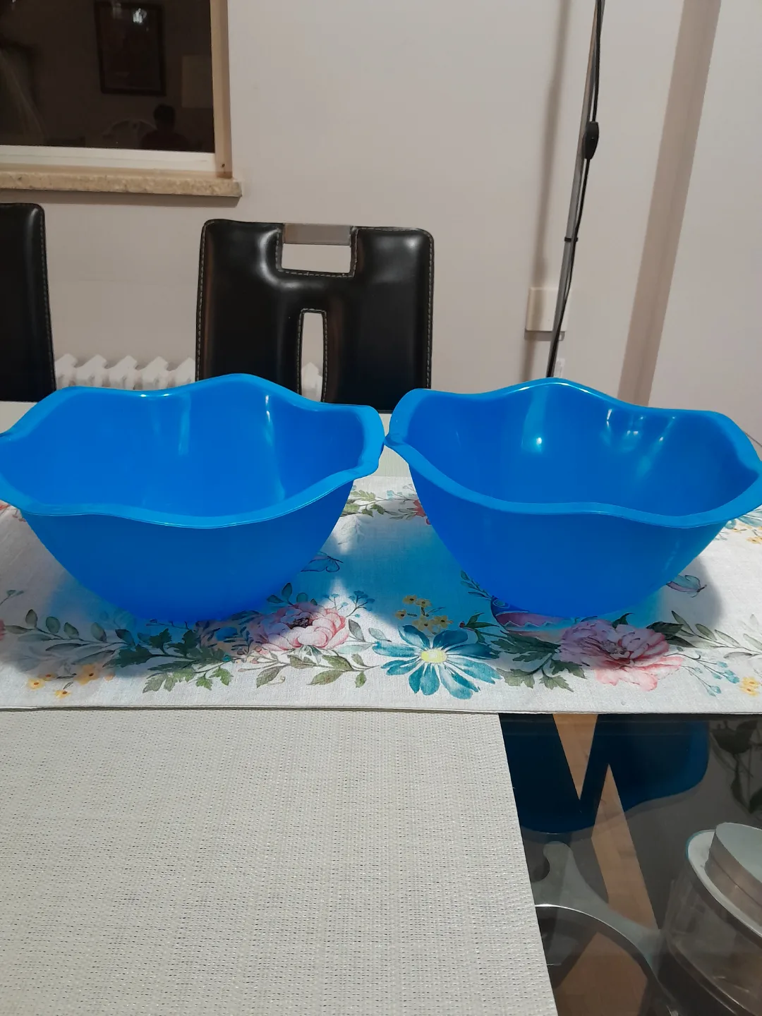 Plastic bowls💚 thumbnail