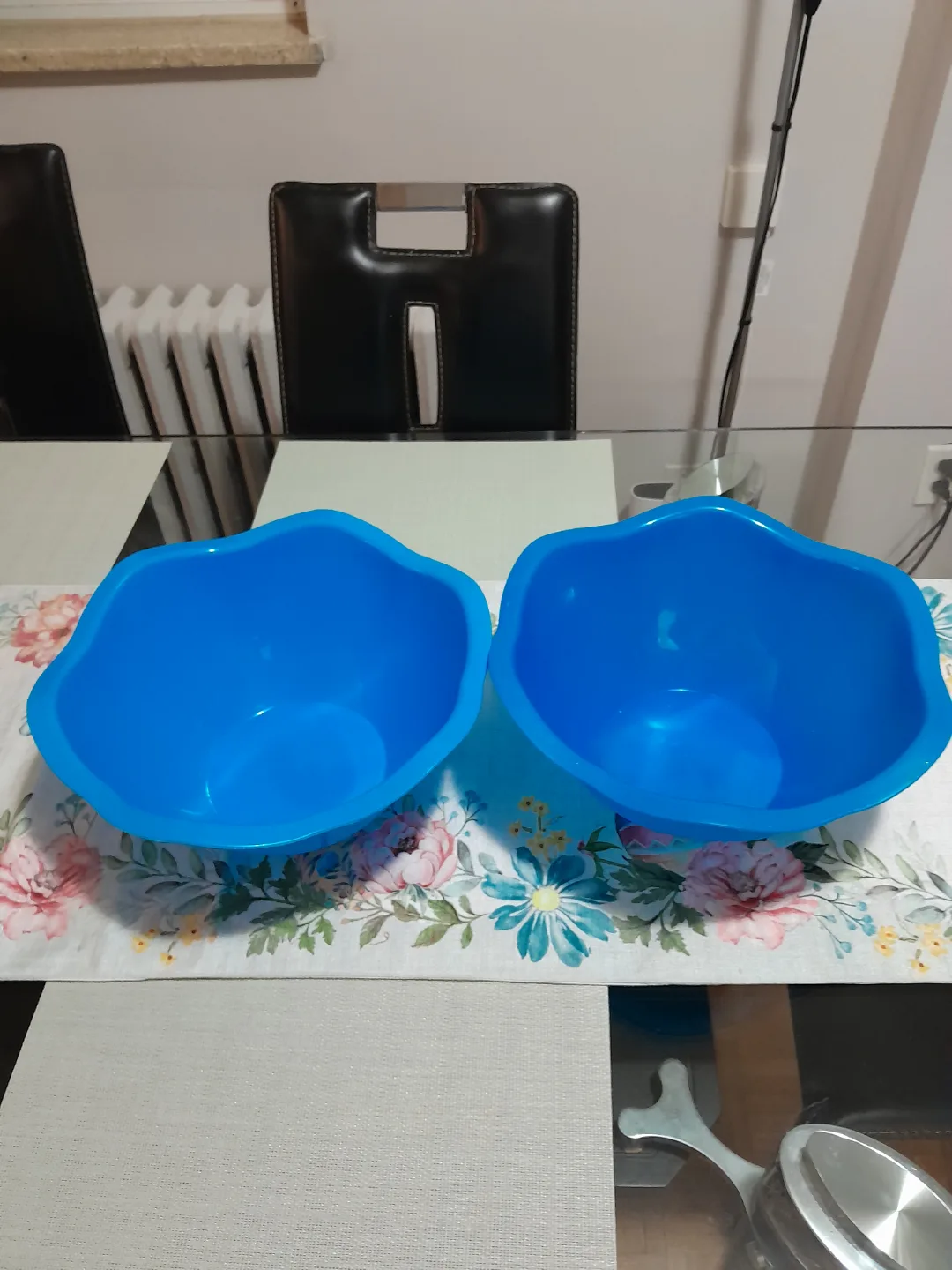 Plastic bowls💚 image indicator(2)