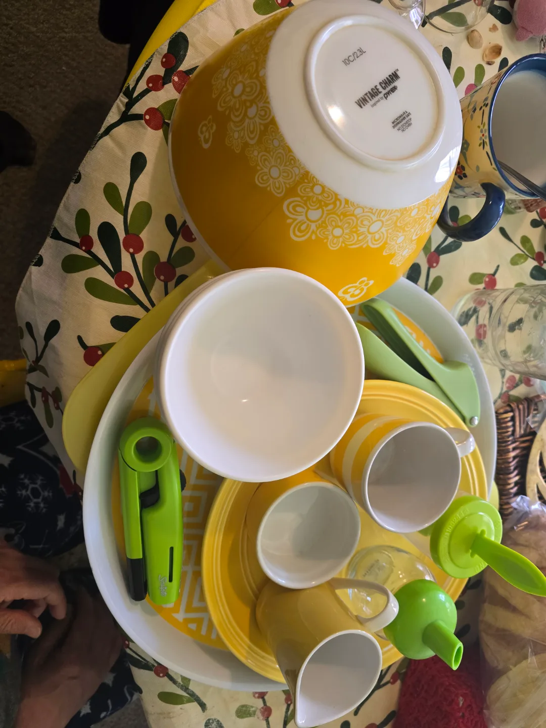 lovely lemon and lime colour assorted kitchenwares thumbnail