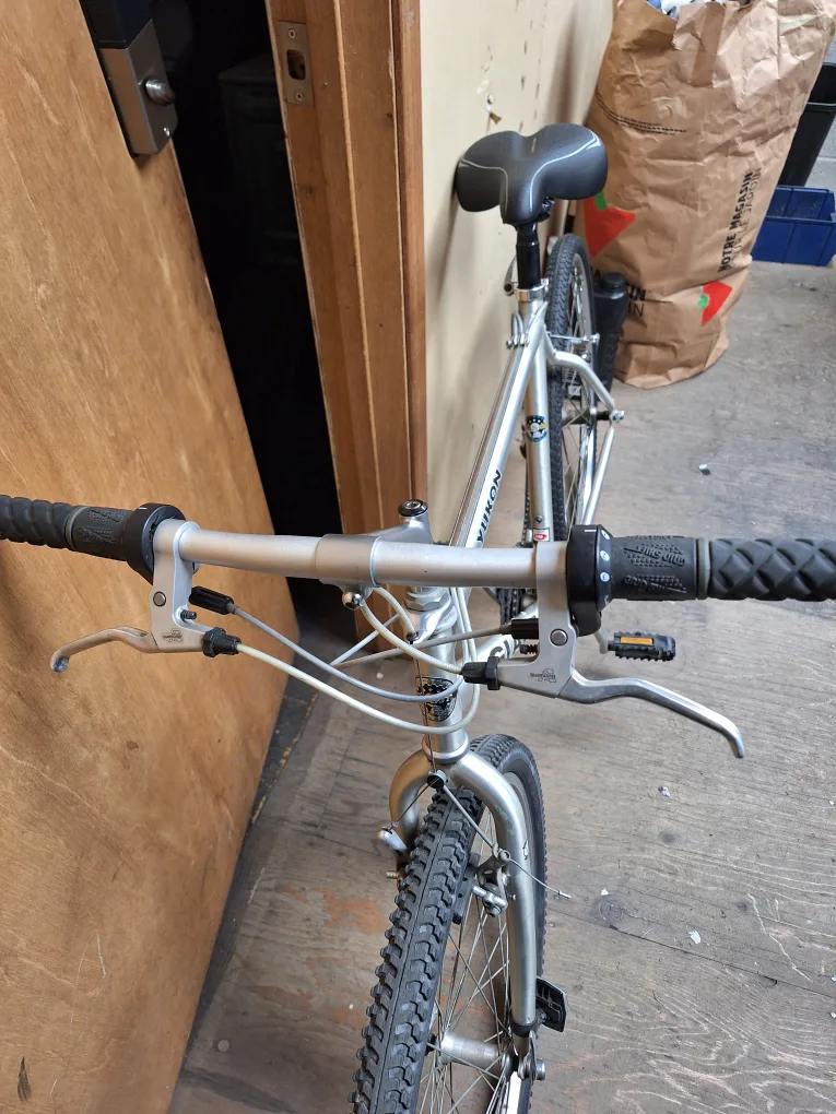 Giant Yukon Mountain Bike image indicator(3)