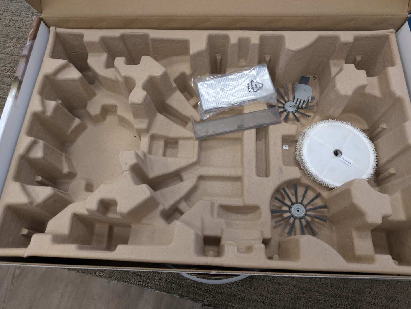 Bissell Spinwave Plus 2-in-1 Robot Vacuum and Mop - photo 2