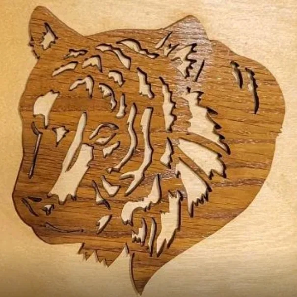 💚Intricate Tiger Head Wood Carving image indicator(2)