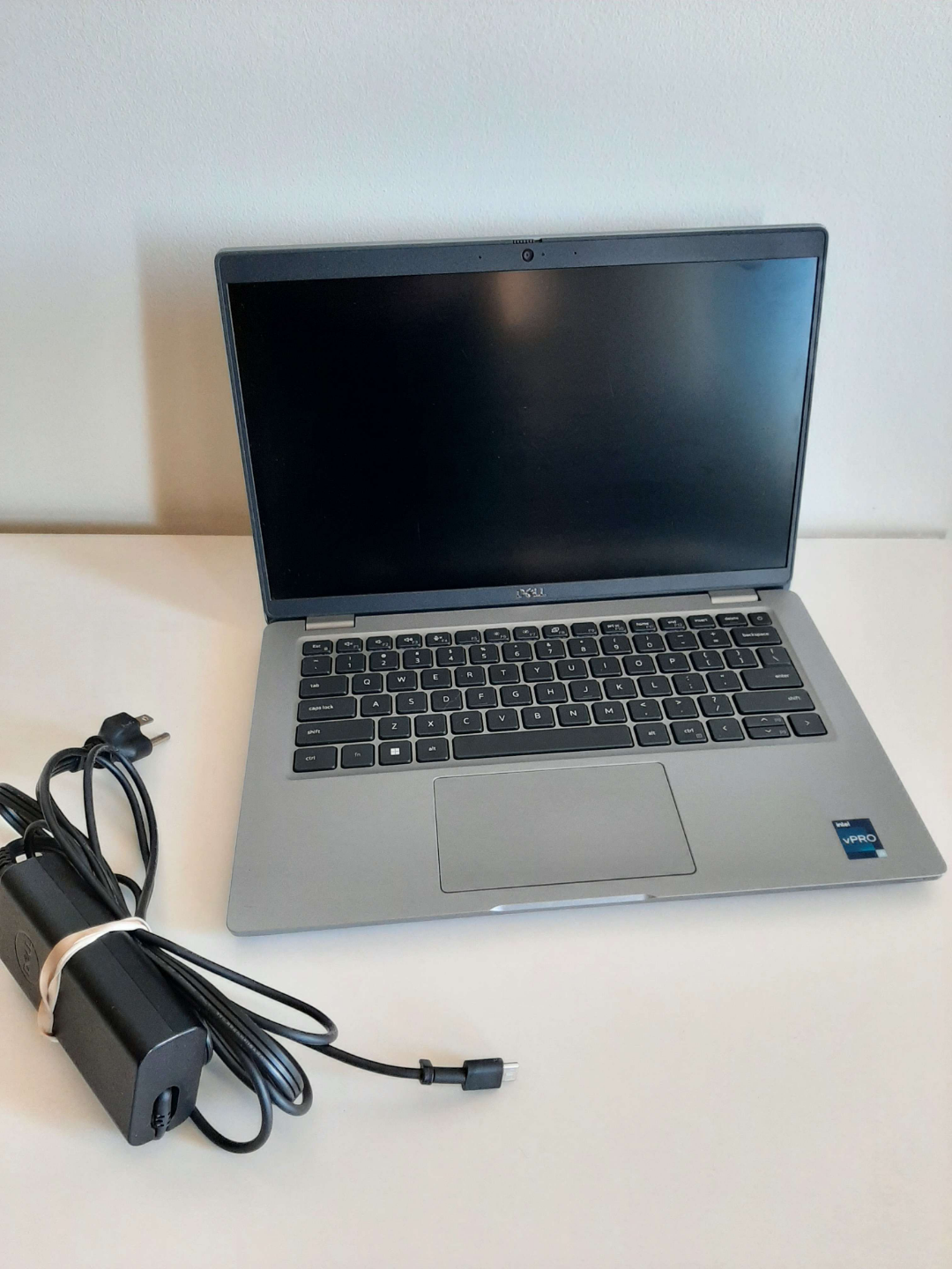 Dell Latitude 5430 Laptop - photo 2