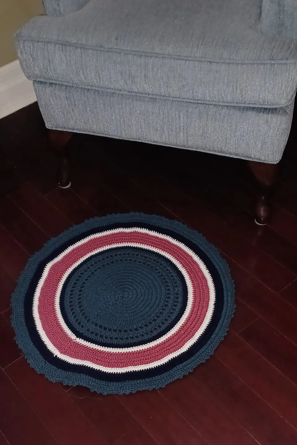 Hand-Crocheted Rug Set - Runner and Round Mat image indicator(4)