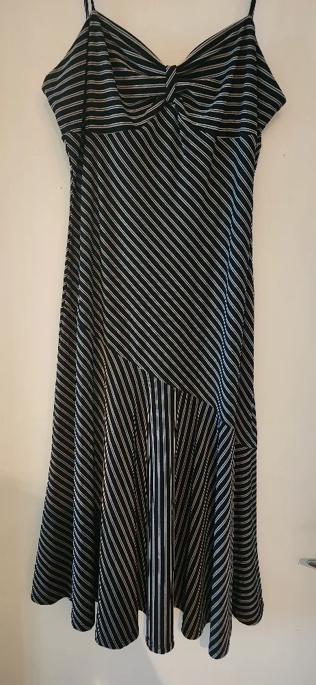 Black & White Striped Sundress image indicator(6)