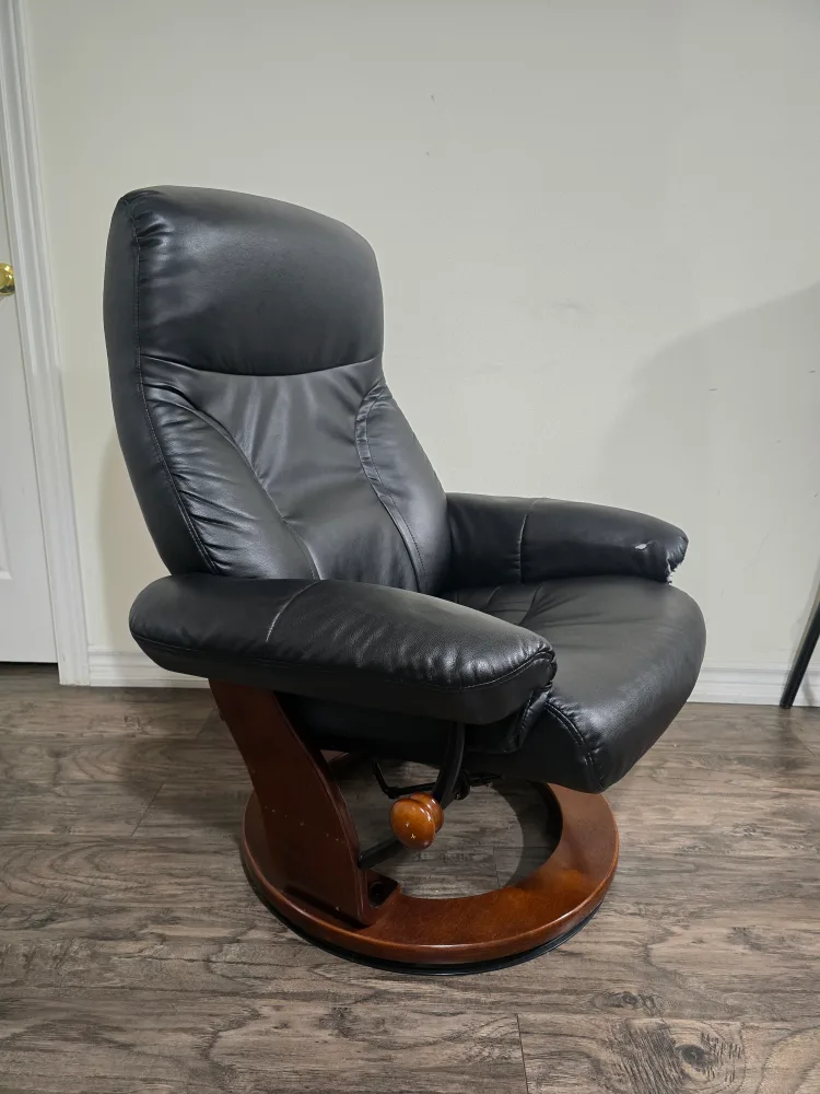 Recliner Chair and Ottoman Set - Black Leather image indicator(4)