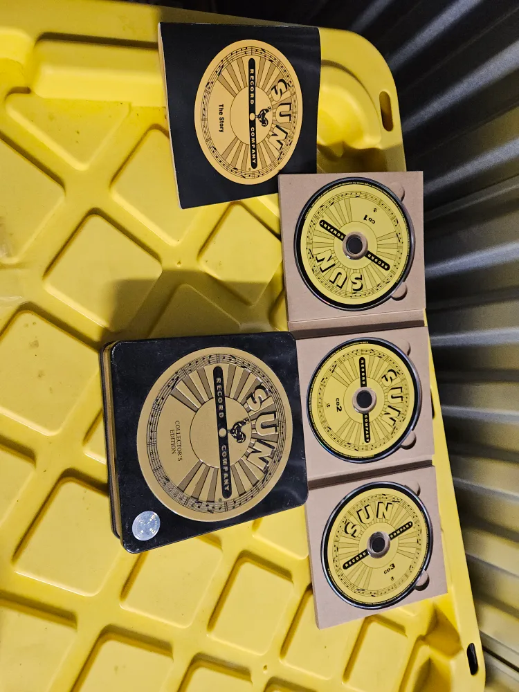 Sun Records: The Story - Collector's Edition 3-CD Set image indicator(2)