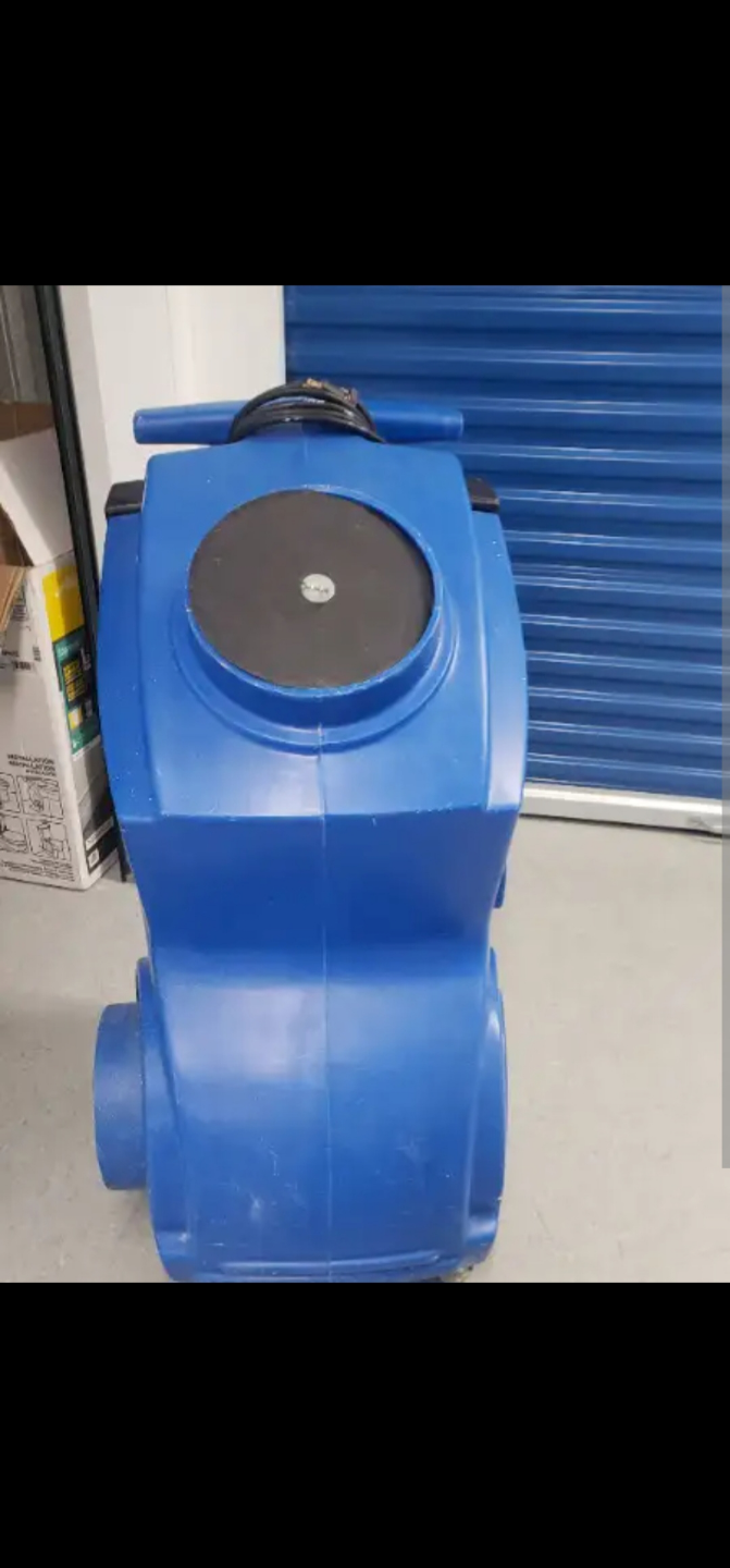 portable air scrubber.. - photo 3