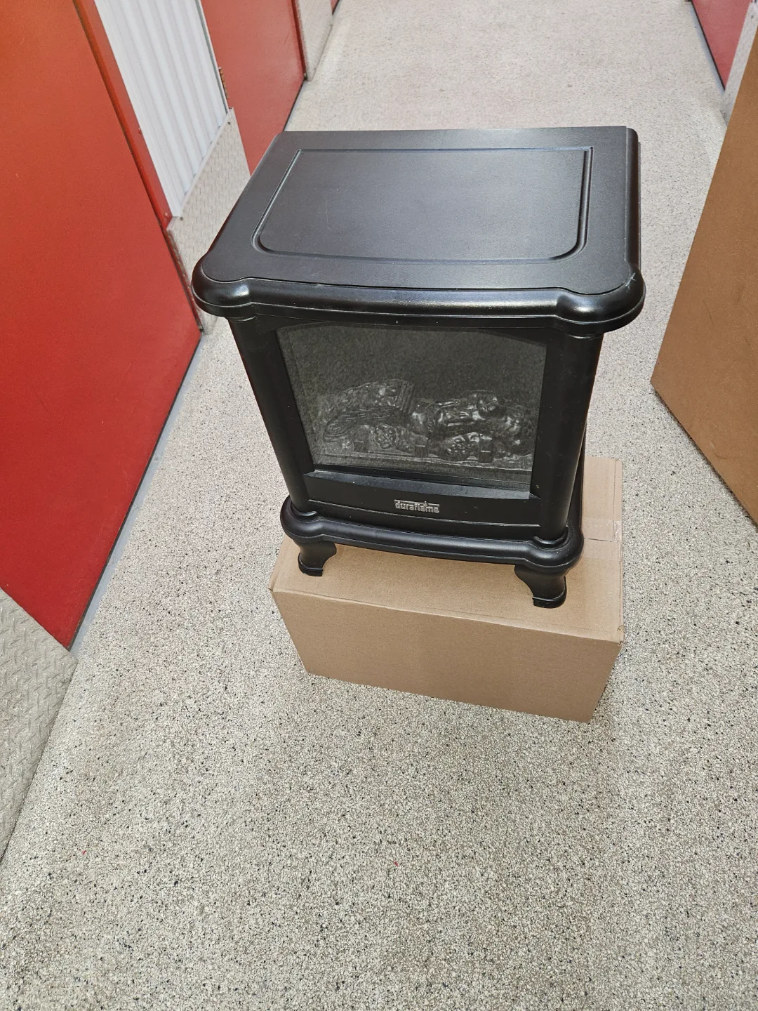 LAST weekend!! Electric Fireplace image indicator(7)