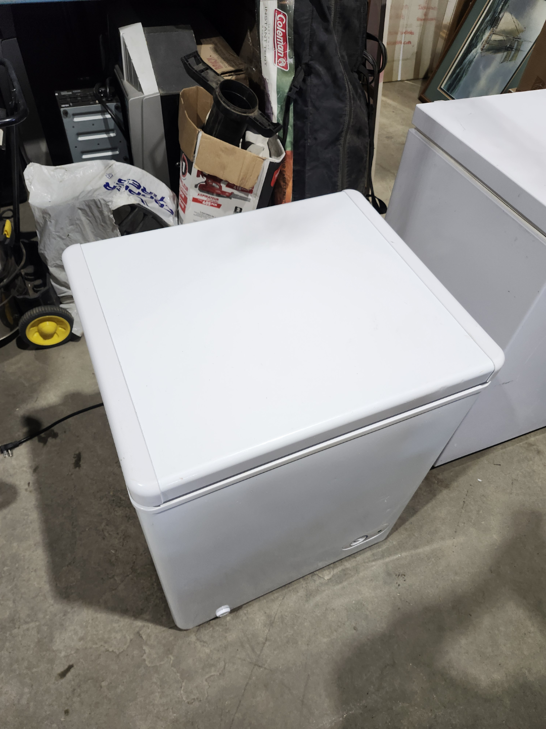 Danby White Chest Freezer - 3.6 cu.ft - photo 4