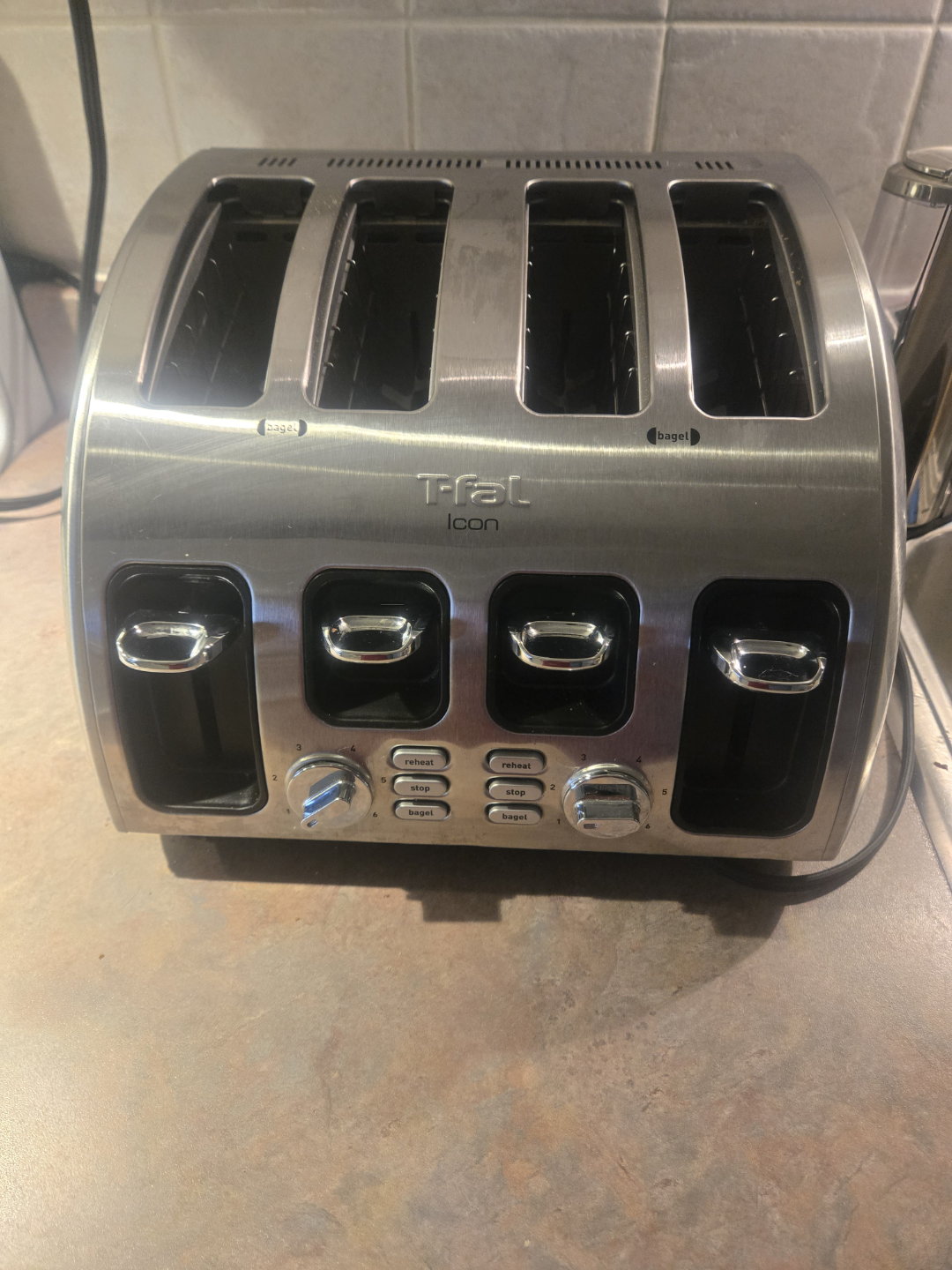 T-fal Icon 4-Slice Toaster