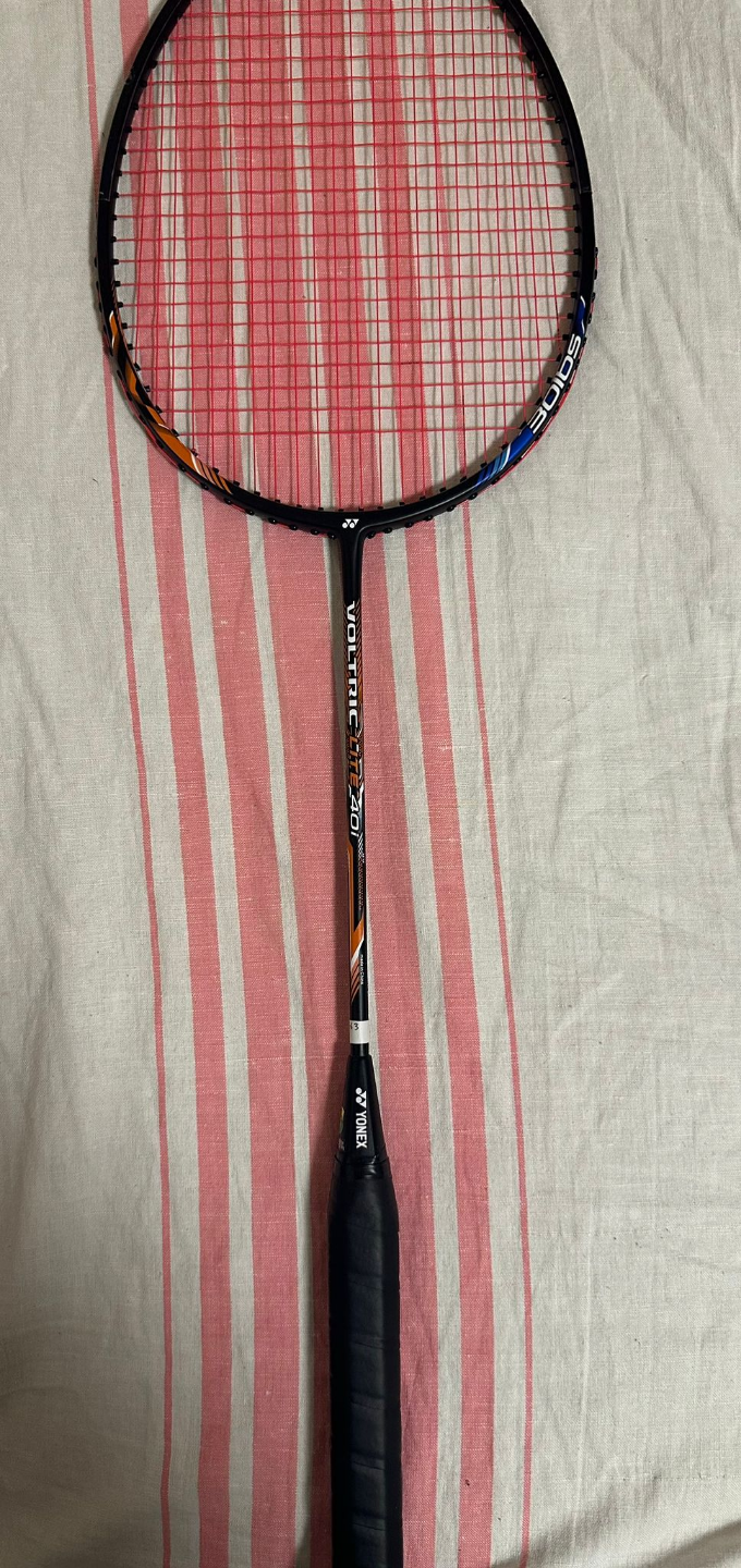 Yonex Voltic Lite 40 i Badminton Racquet - photo 3