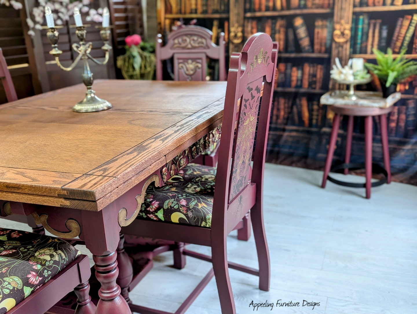Refurbished Solid Oak Table, 2 Leaves, 4 Chairs, 2 Stools