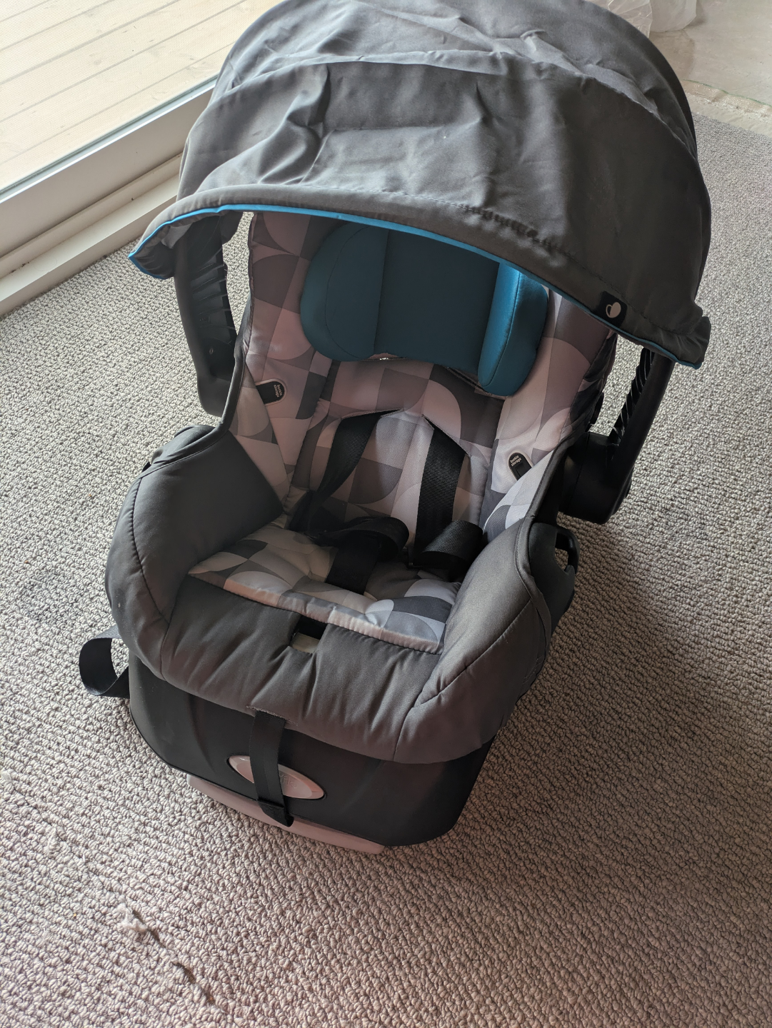 Evenflo Embrace Infant Car Seat