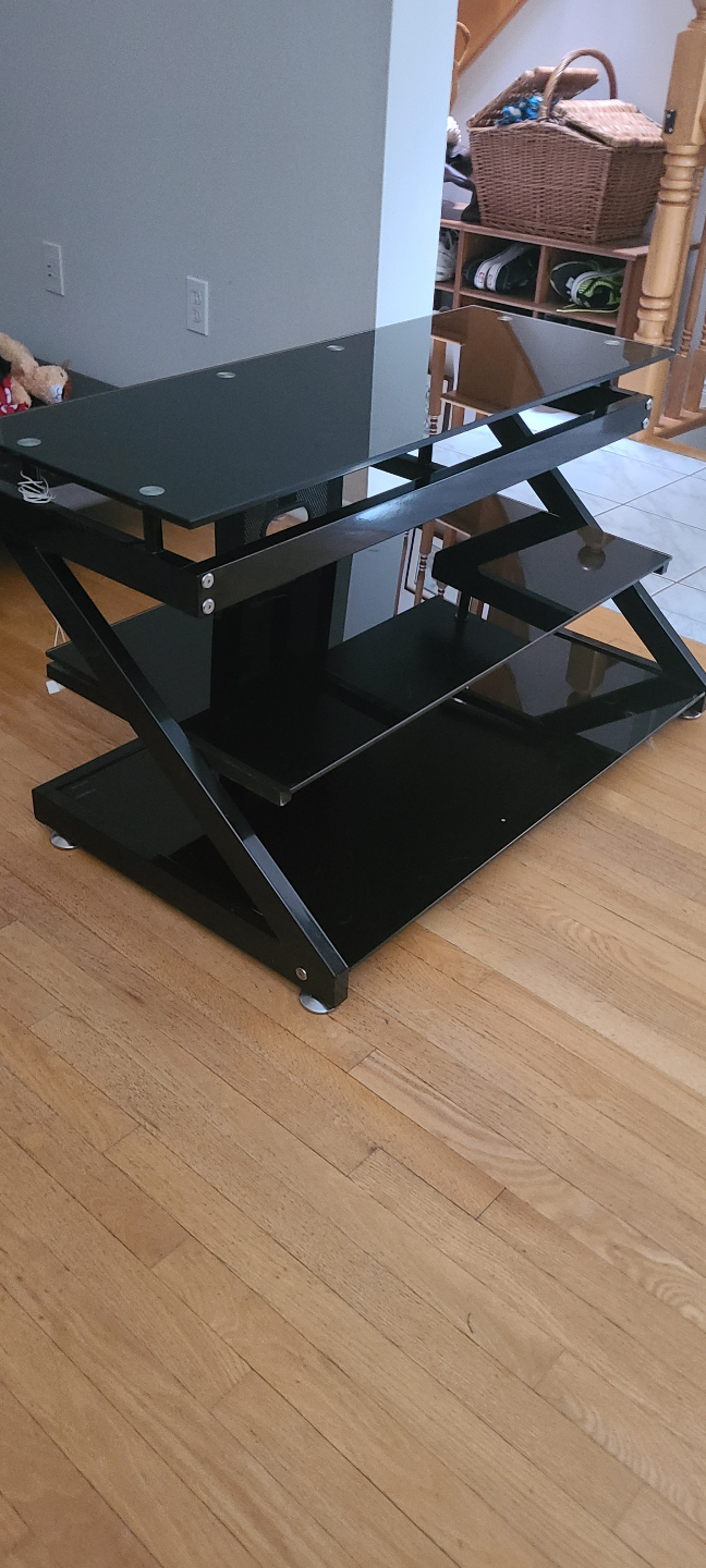 Black Glass Entertainment Unit