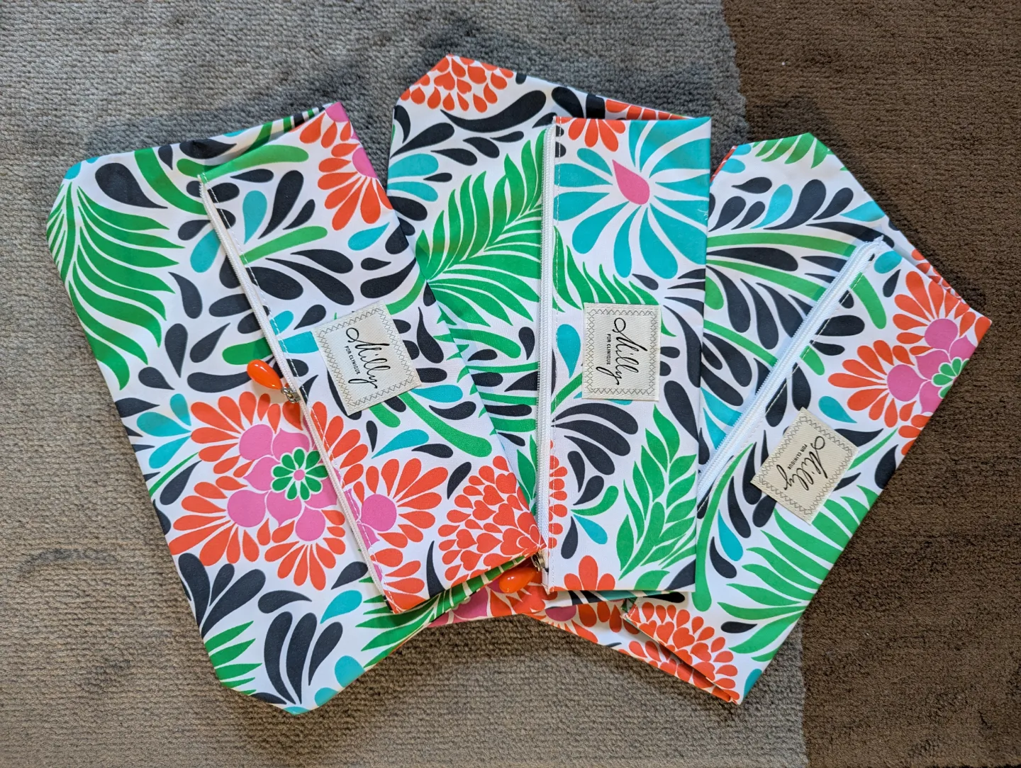Set of 3 zipper pouches thumbnail