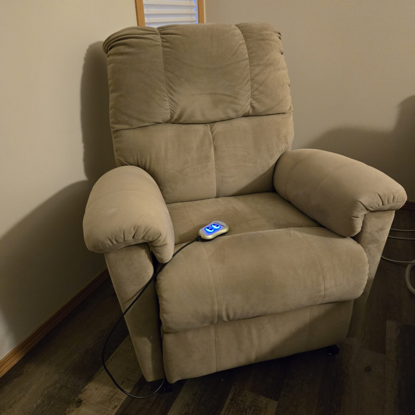Power Lift Recliner Chair