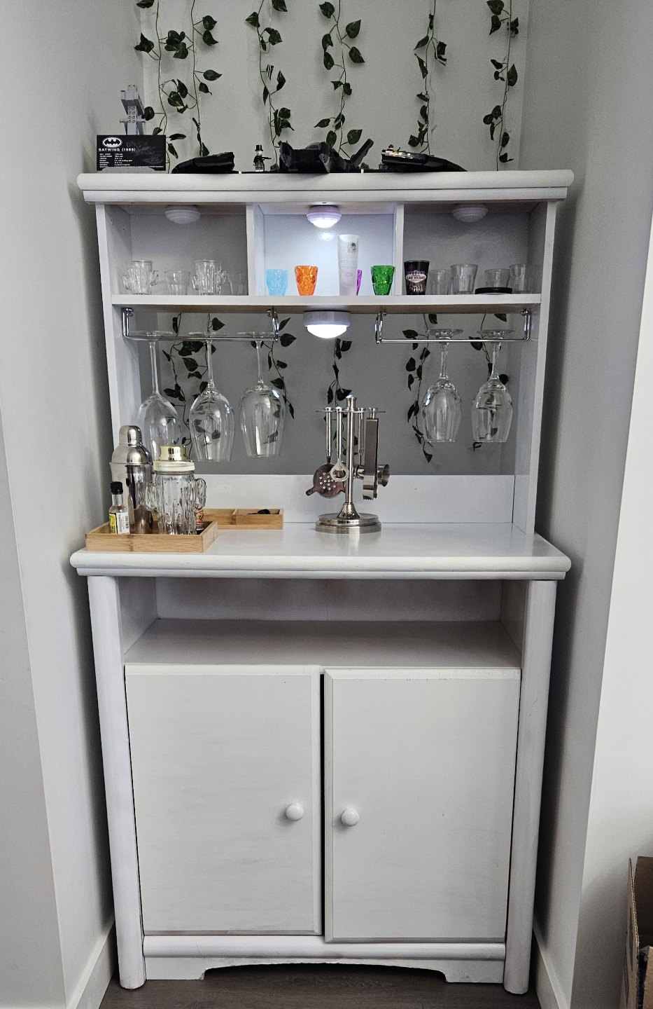 White Wooden Bar Cabinet - photo 2