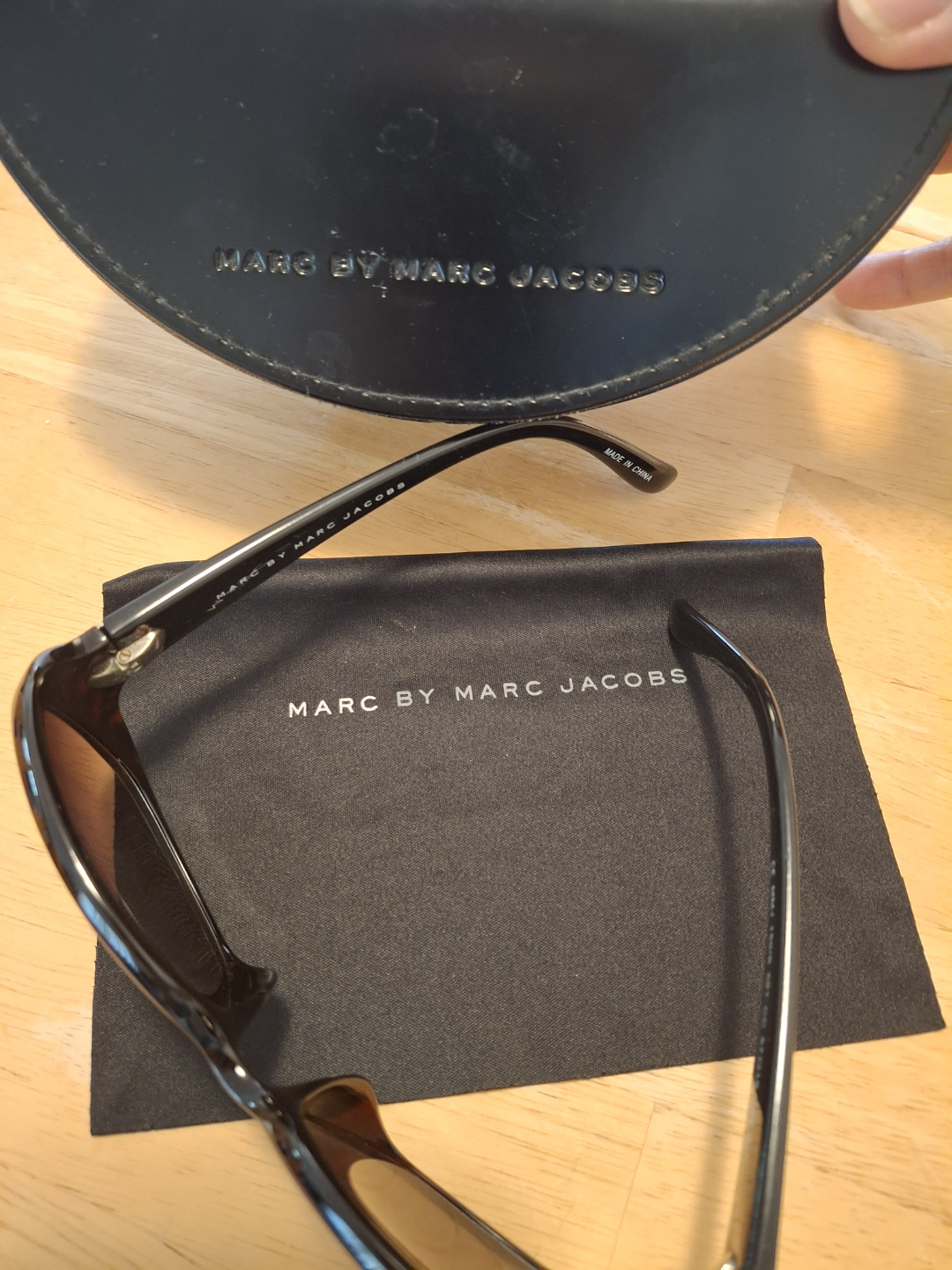 Marc by Marc Jacobs Sunglasses - photo 3