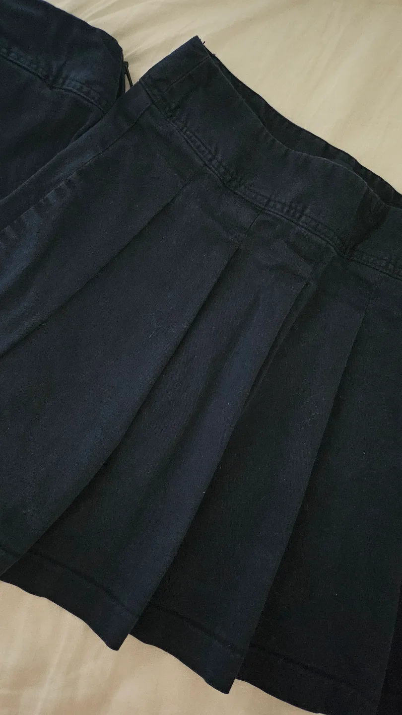 PACK OF 2 - Childrens Place Pleated uniform Skirt - 14 yr olds thumbnail