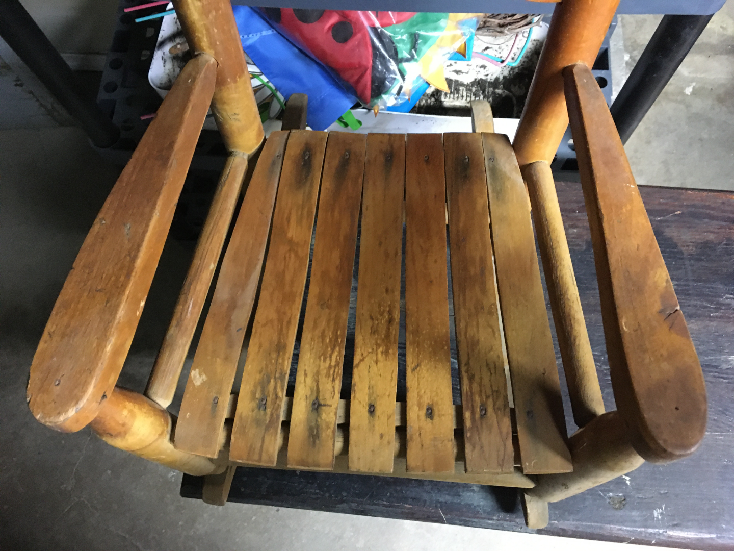 Vintage wooden child size rocking chair - photo 3