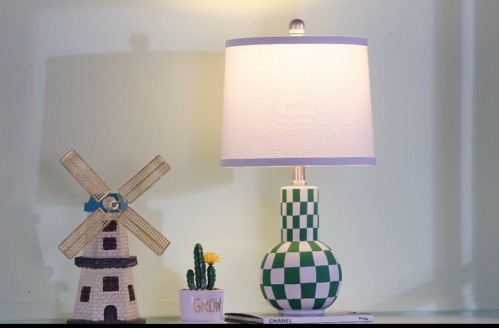 EJIAXIN Ceramic Table Lamp - Green Checkered Design - photo 2