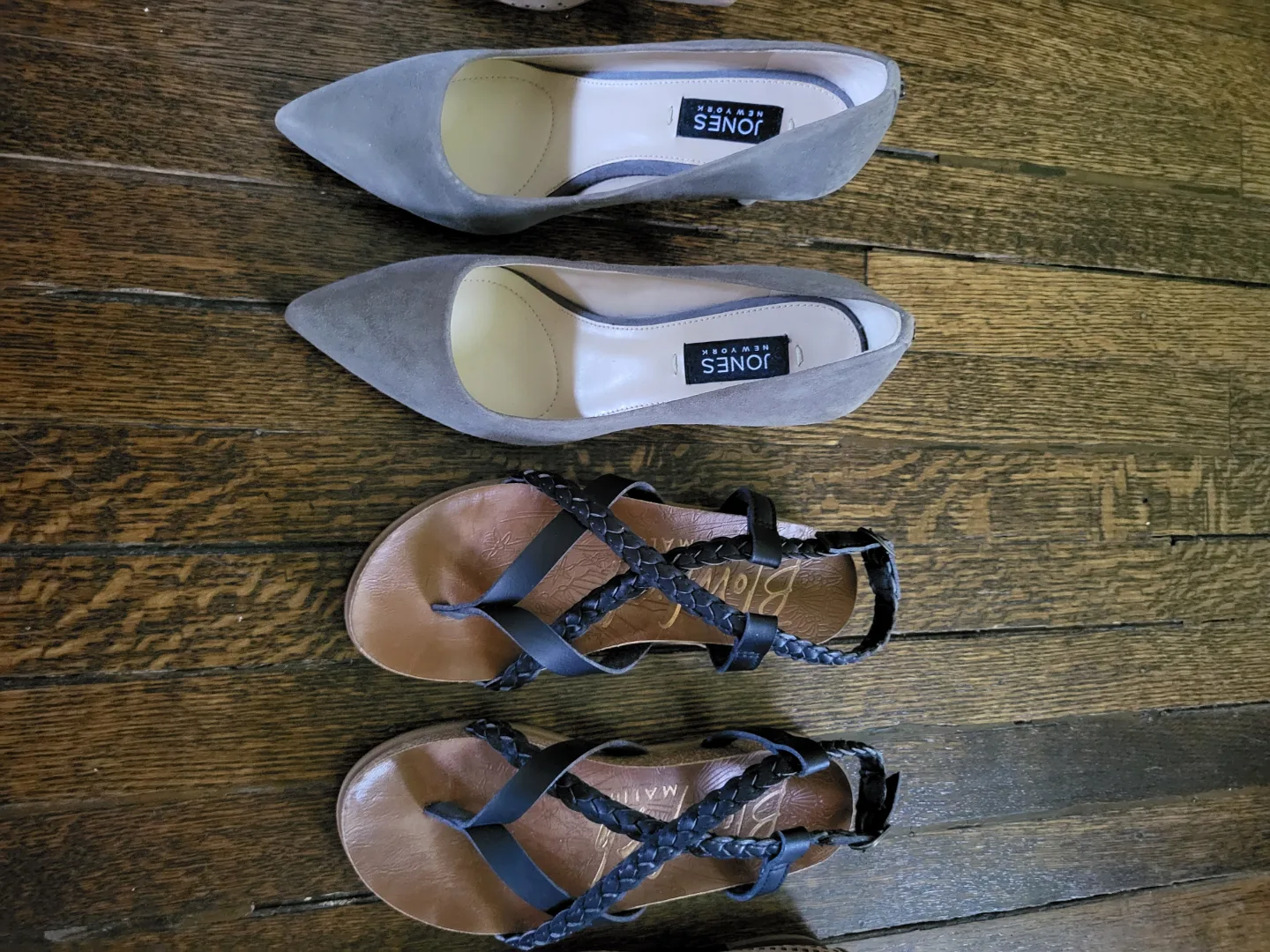 ❣️ 6 Pairs of Shoes - Loafers Sandals Heels Boots size 6 & 6.5 image indicator(2)