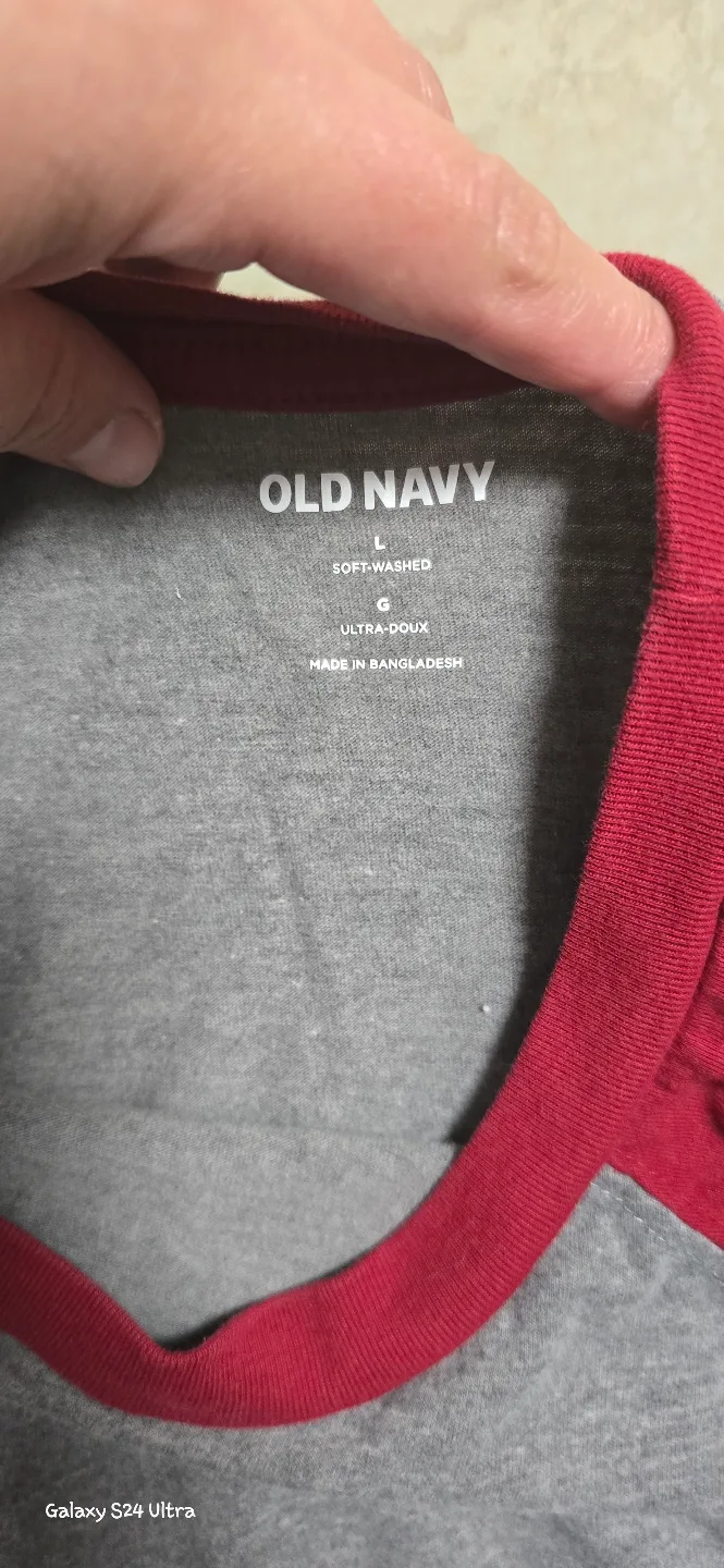 Old Navy Baseball Tee - Size Large thumbnail