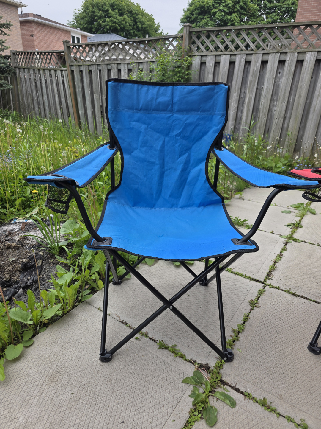 Pair of Portable Folding Camping Chairs - Blue & Red - photo 2