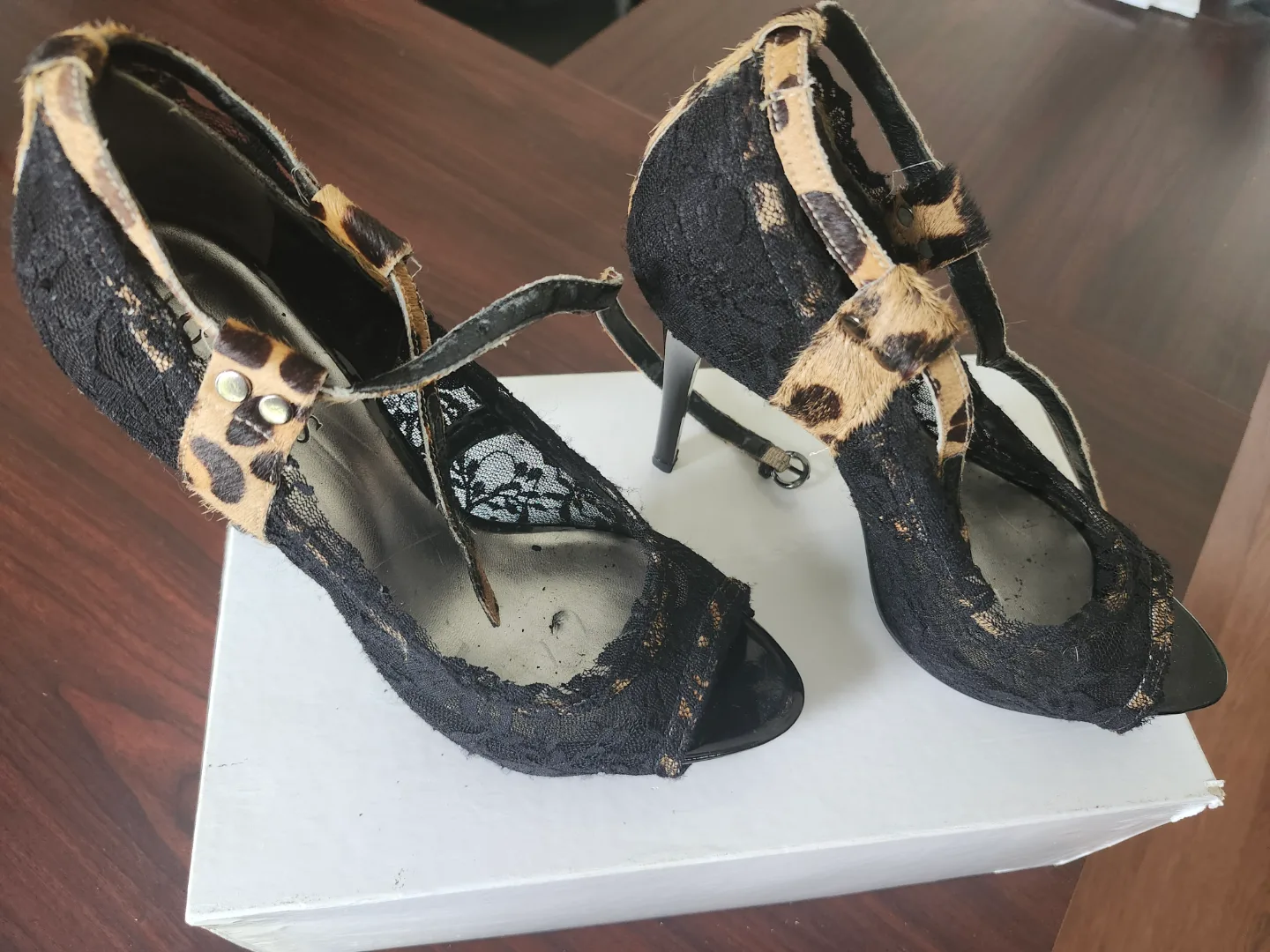 Guess Leopard Print and Lace High Heels image indicator(3)