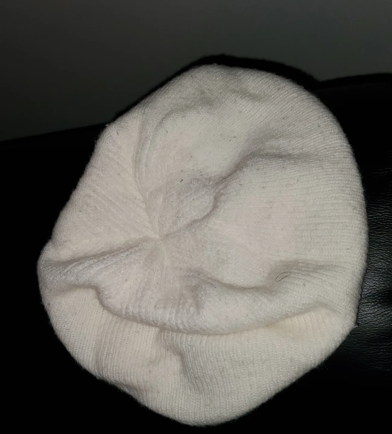 Cream-coloured Knit Beanie image indicator(4)