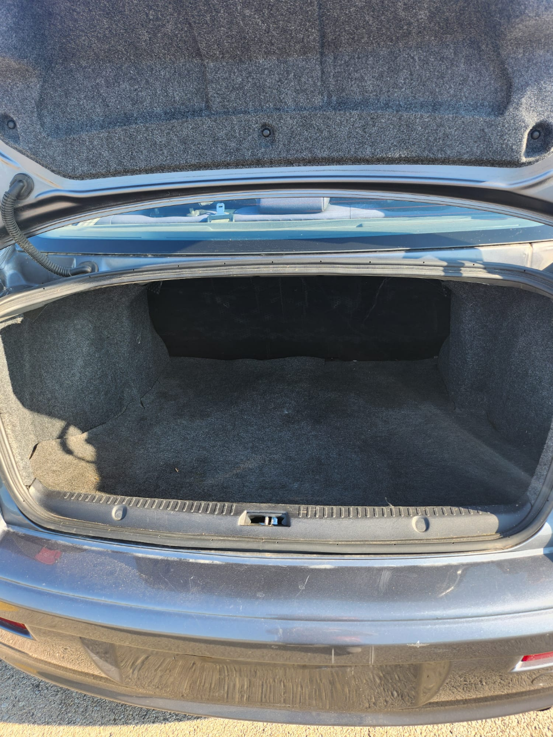 2011 Mitsubishi Lancer Sedan - photo 2