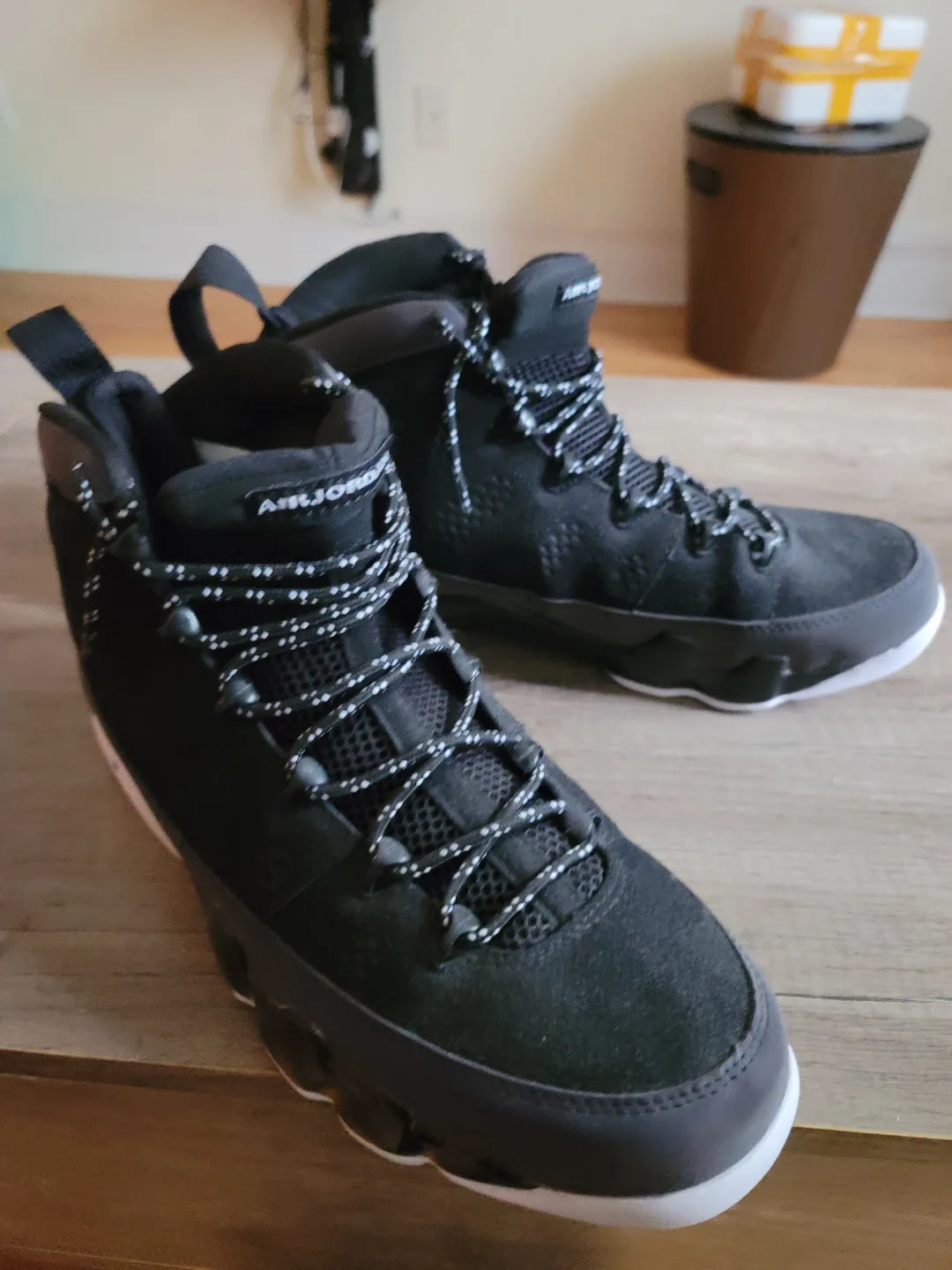 Men's Basketball Shoes Retro 'Black/University Blue' Size 11 thumbnail