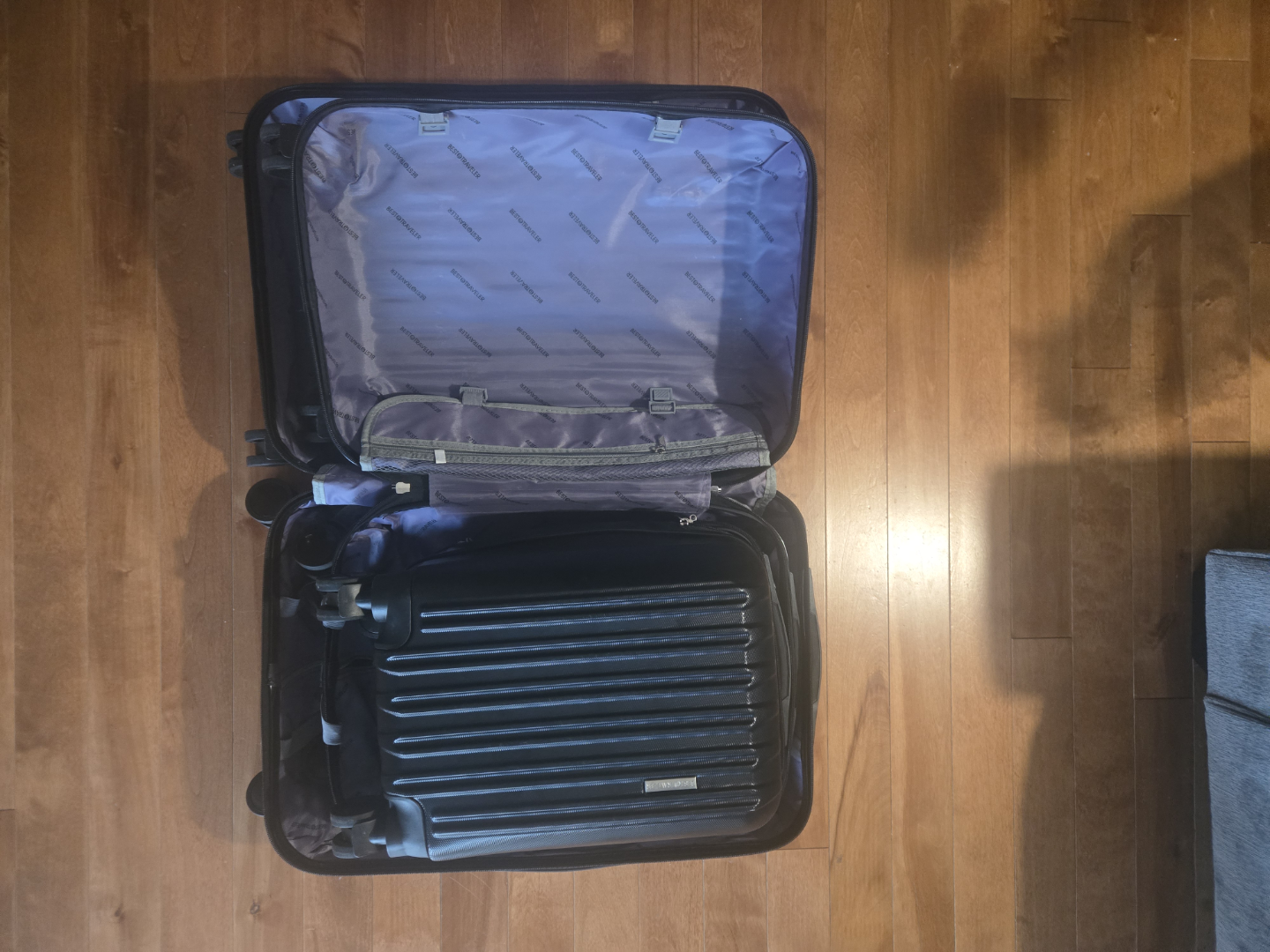 3-Piece Rockland Luggage Set - Black - photo 3