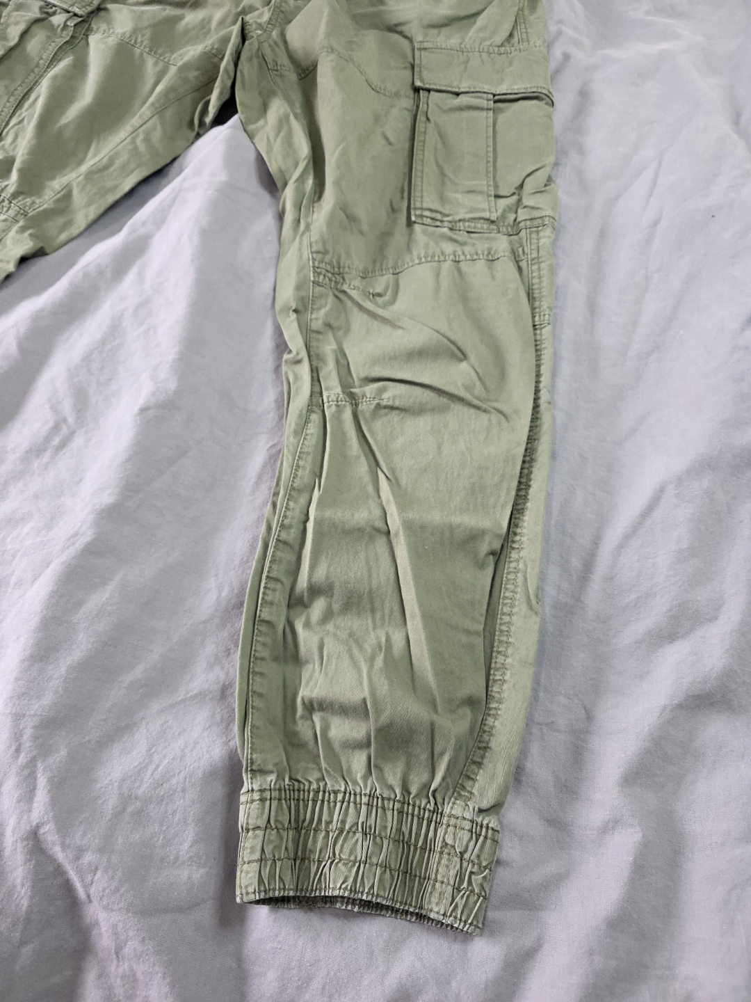 H&M - Men's Olive Green Cargo Joggers - Size XL - photo 4