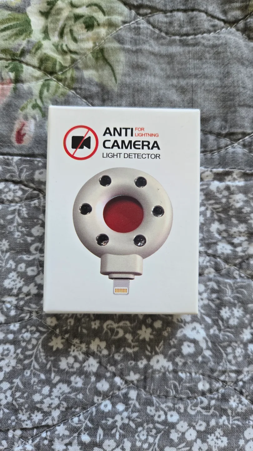 Anti-Camera Light Detector for Lightning Port thumbnail