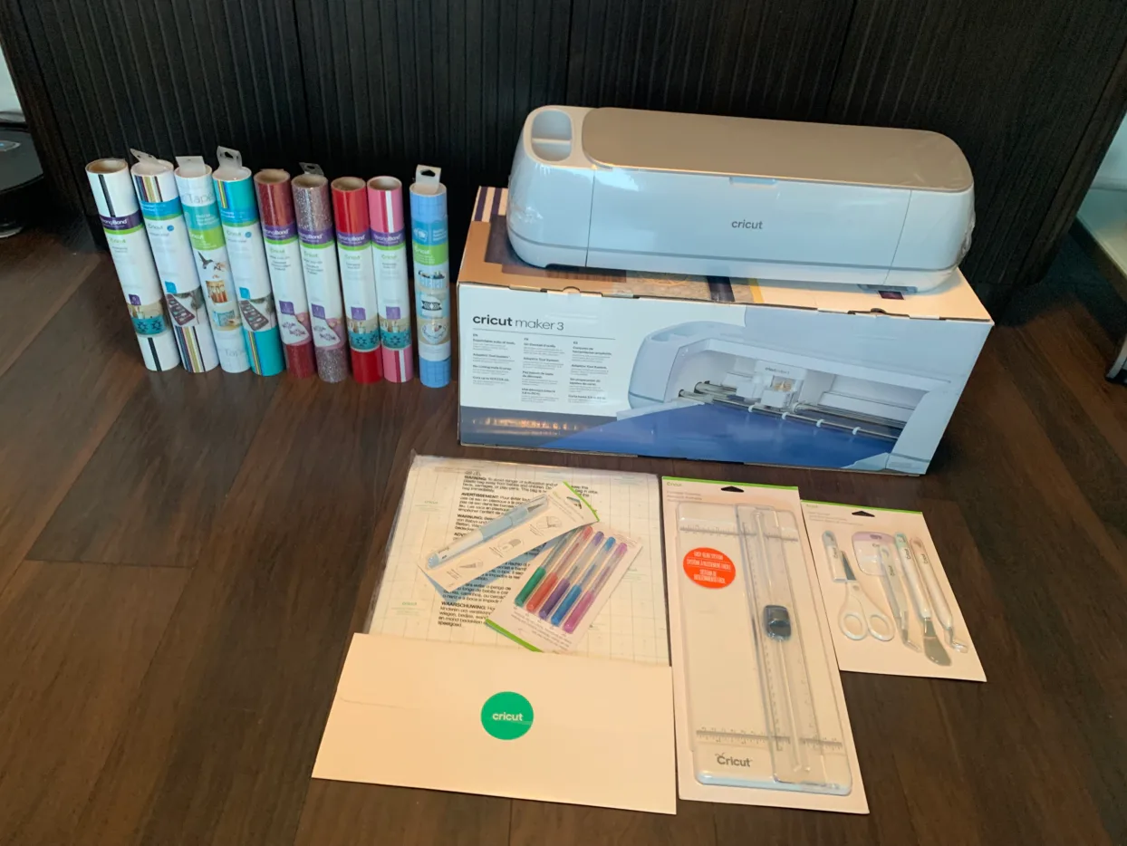 Cricut Maker 3 bundle - UNOPENED