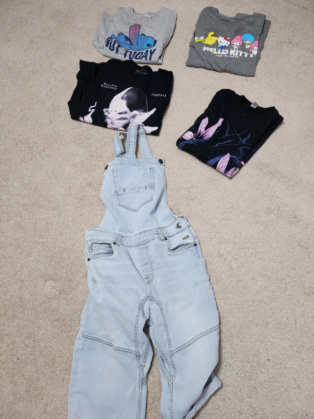 Melanie Martinez brand new plus youth clothing and canvas thumbnail