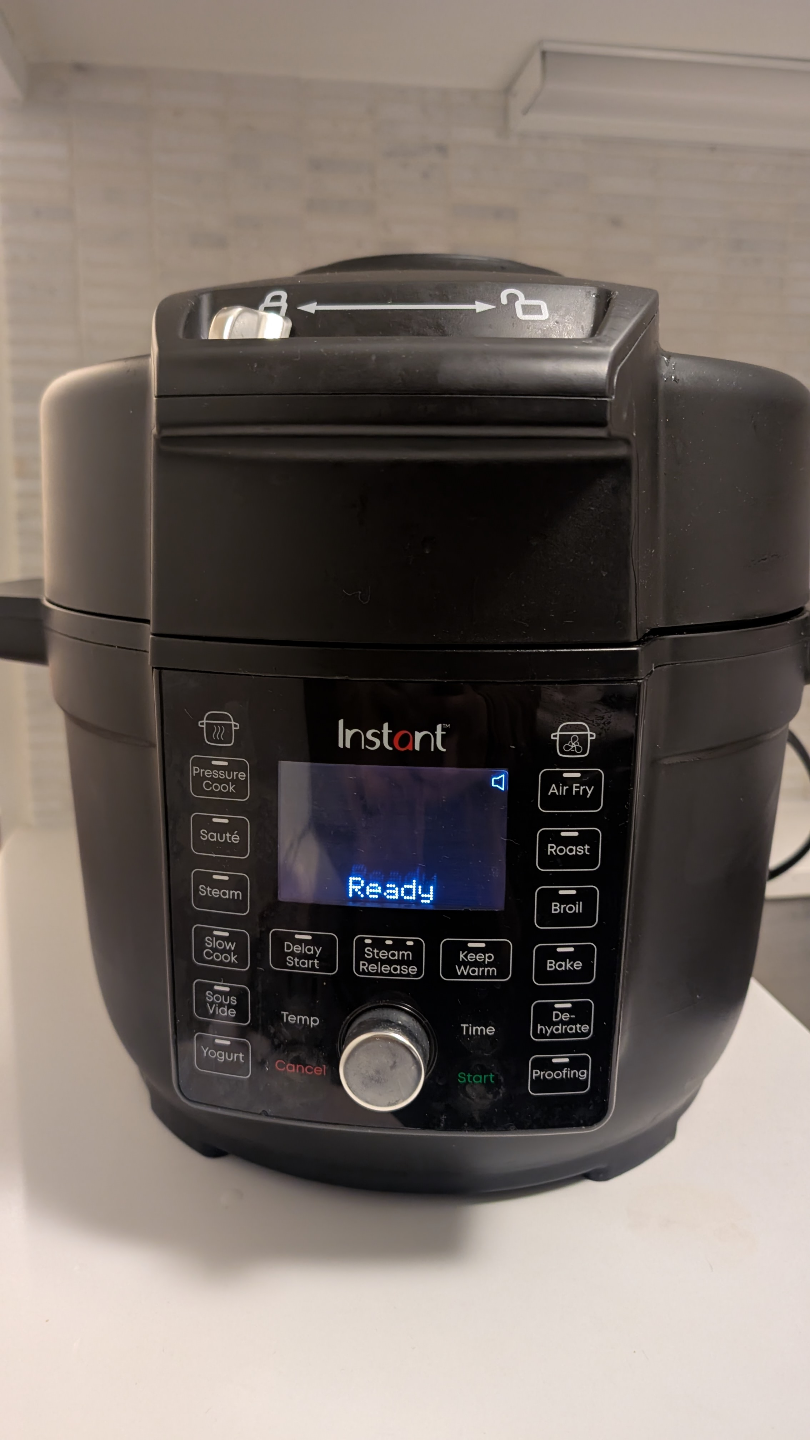 Instant Pot 7 in 1 Programmable Cooker (6 Quartz)