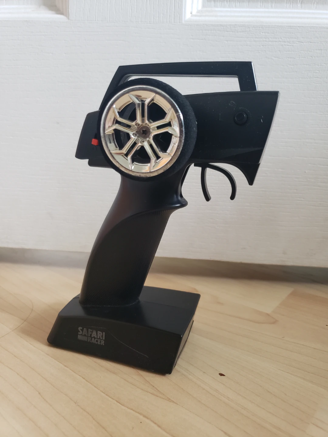 Remote Control Jeep Safari Edition Toy Car - photo 3
