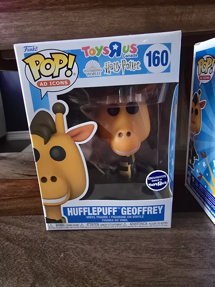 Toys"R"Us Exclusive Pop! Ad Icons Ravenclaw Geoffrey #153 image indicator(6)