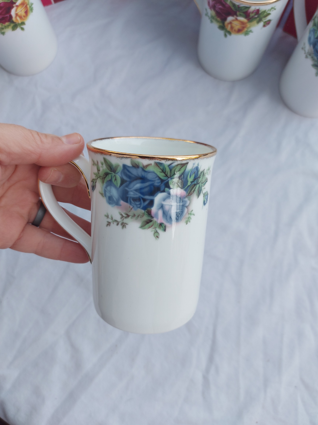 Royal Albert Country Roses by Royal Doulton - photo 4