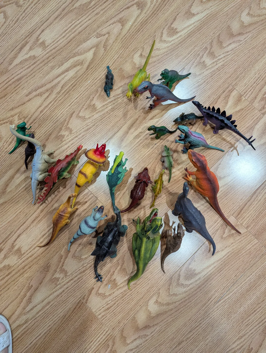 Large Collection of Dinosaur Toys image indicator(2)