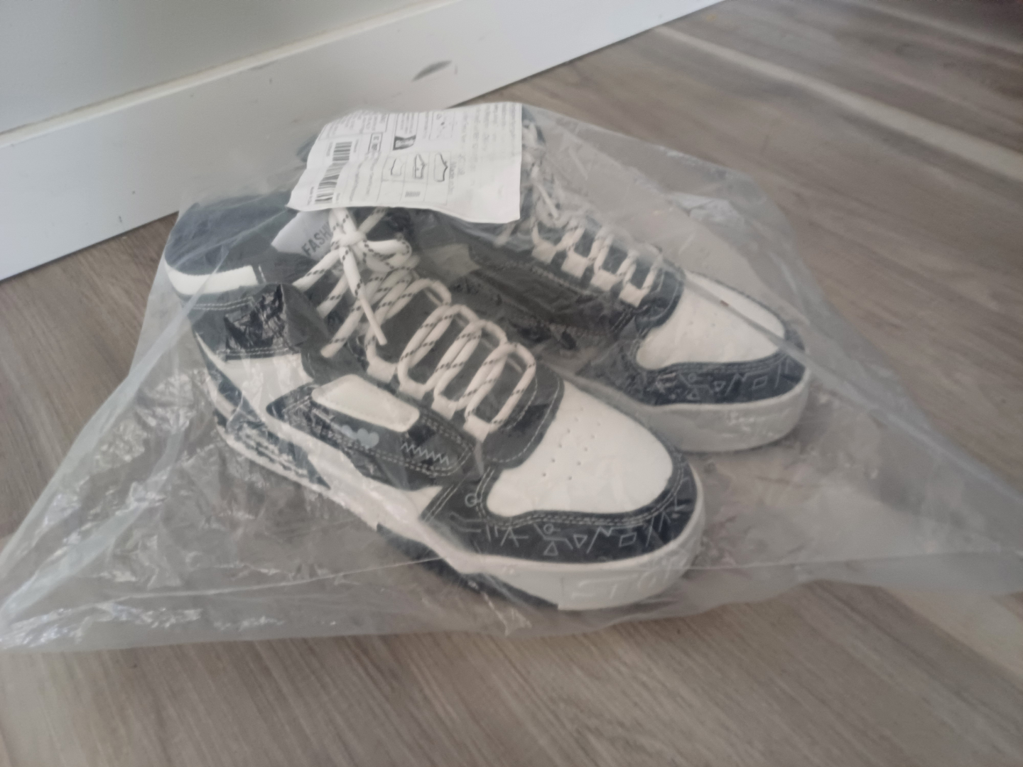 CobWart The Mainstream High-Top Sneakers - photo 2