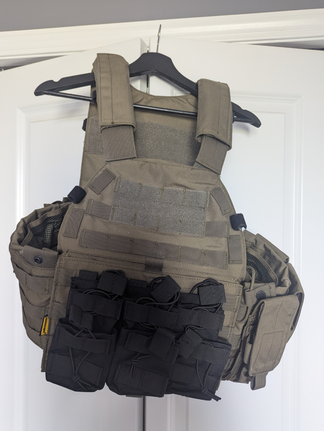 Tactical Vest with Pouches