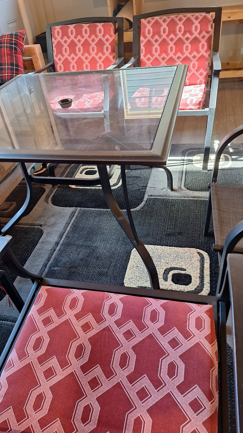 Patio Set: Table and Four Chairs with Cushions - photo 2