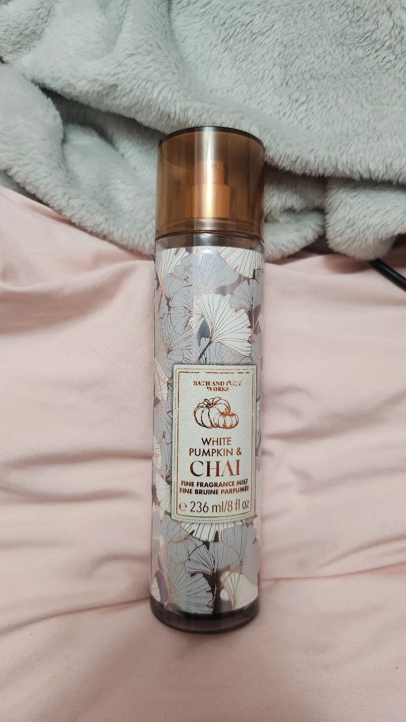 Bath and Body Works White Pumpkin & Chai Fine Fragrance Mist thumbnail