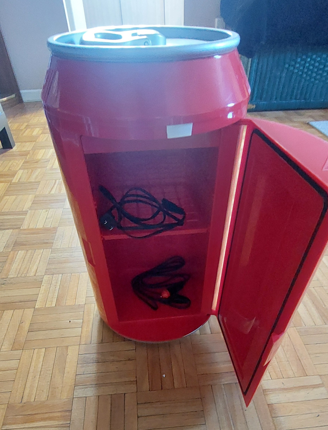 Coca-Cola Can Shaped Mini Fridge - photo 2