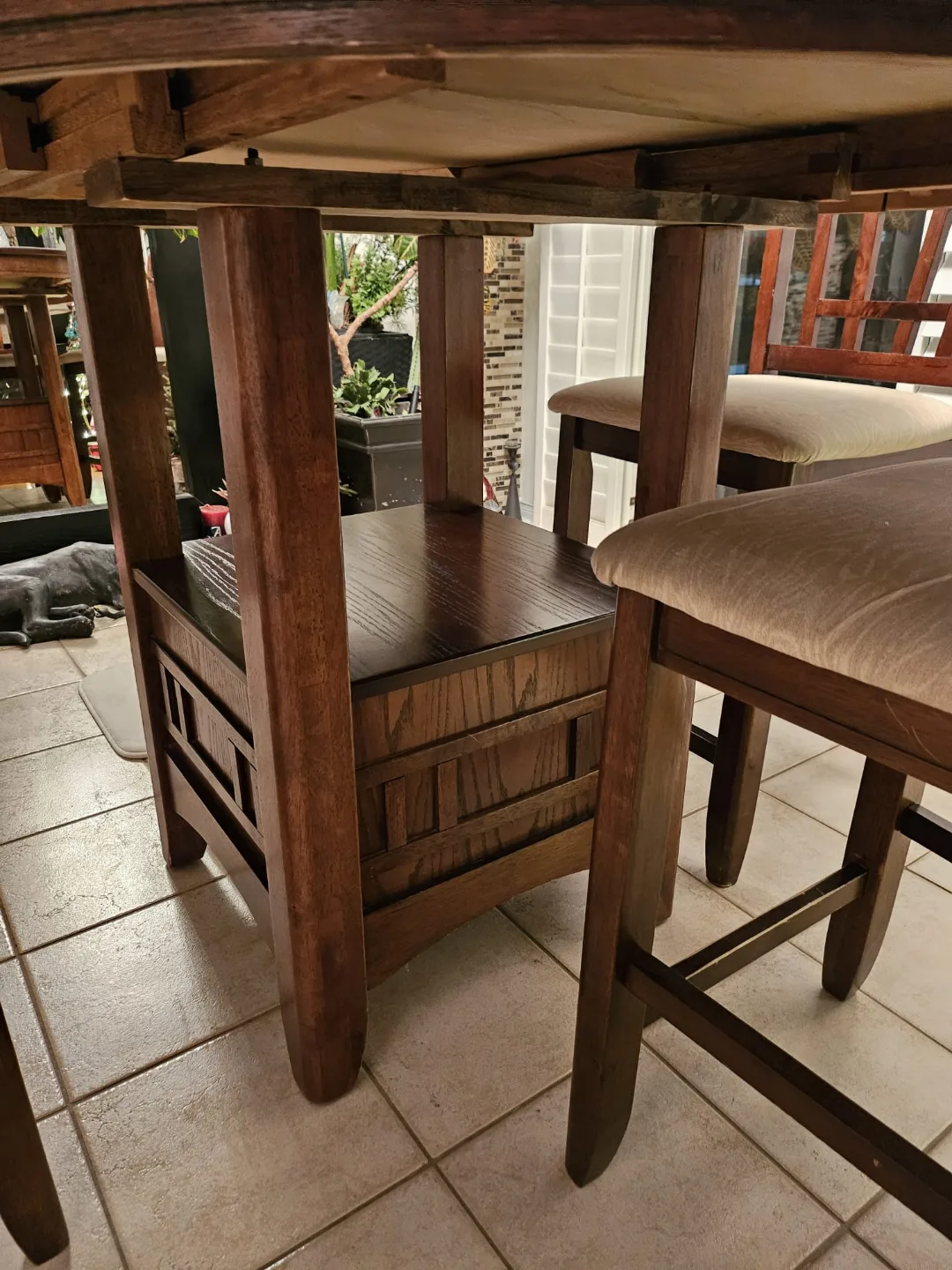 *VINTAGE* Dark Wood Oval Dining Table with 4 Chairs image indicator(2)