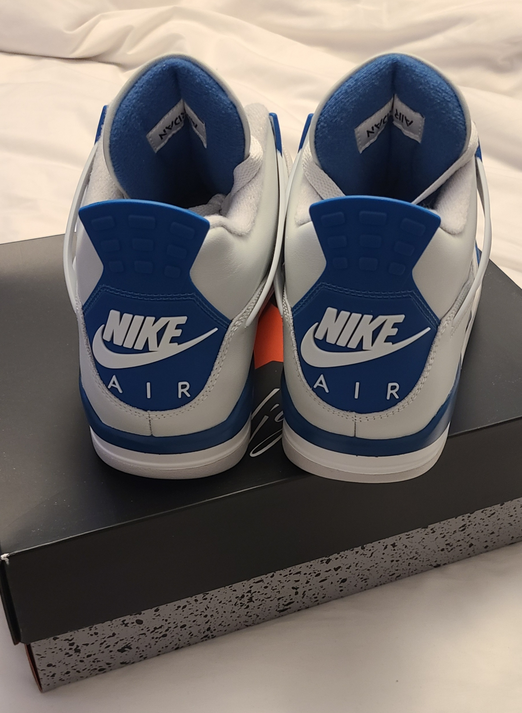 Air Jordan 4 Military Blue - photo 2